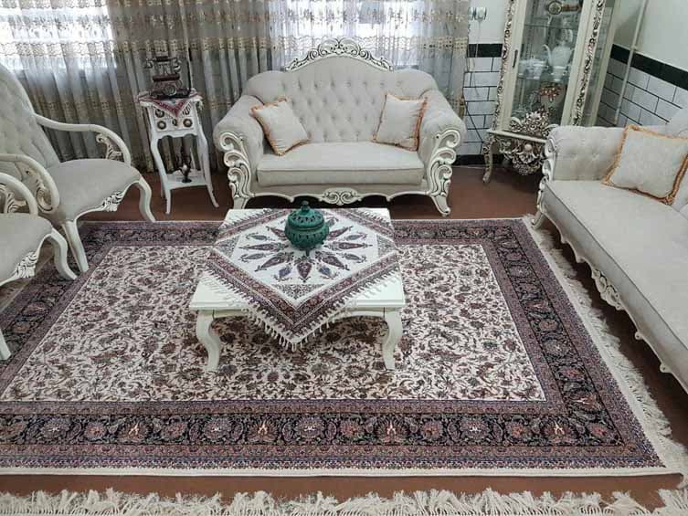 تصویر مقاله ۱۰ طرح پرفروش فرش آرامش؛ از افشان تا سلطان‌آباد